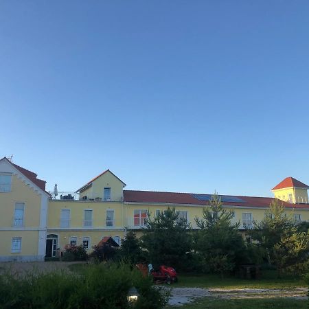 Holiday Centrum Zatec  Luaran gambar