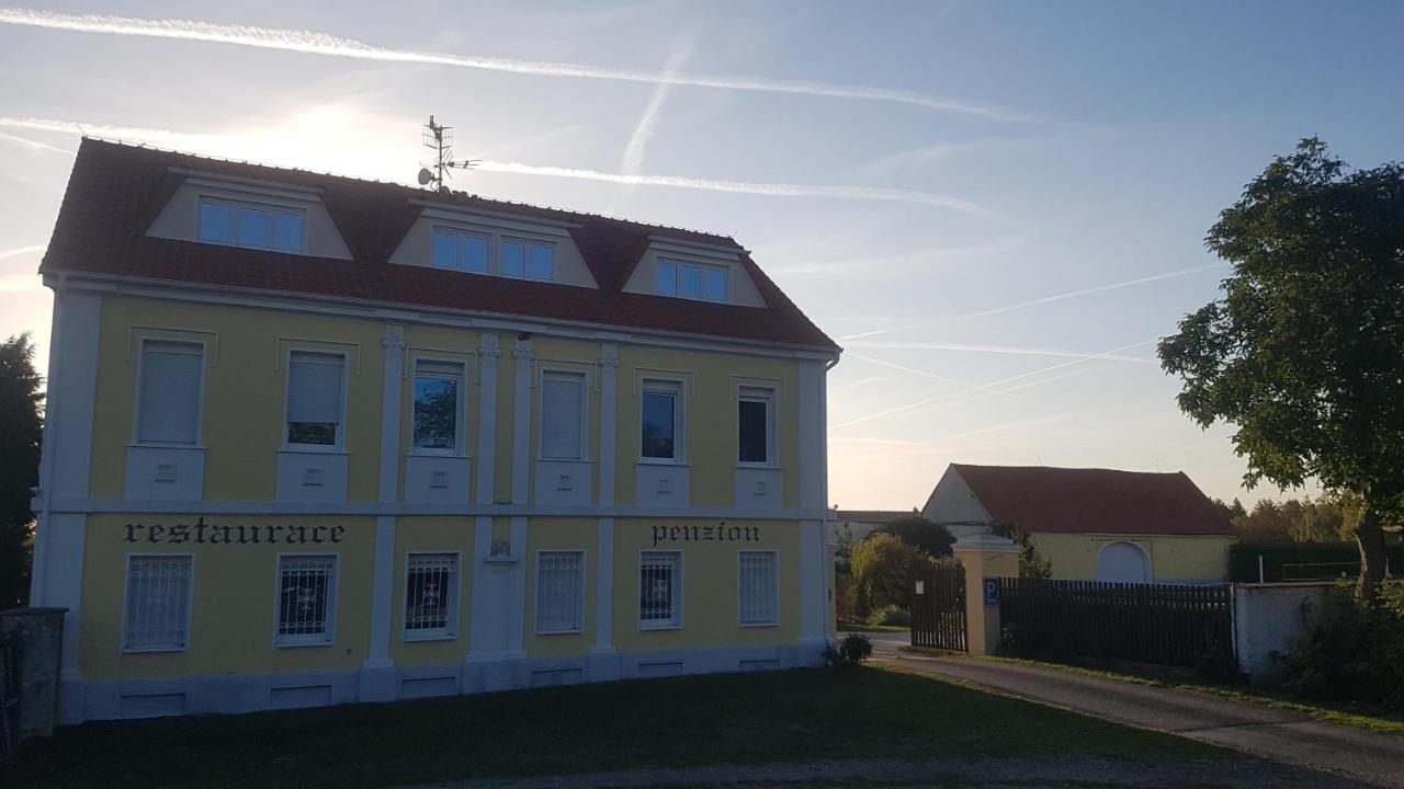 Holiday Centrum Zatec  Luaran gambar
